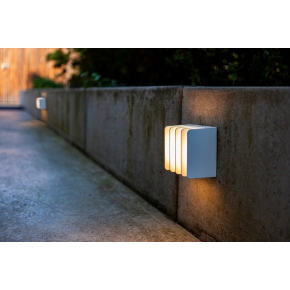 Lutec 5289401469 LED-Außenwandleuchte mit Bewegungsmelder Gridy 1x14,5W | 700lm | 3000 K | IP54 - weiß
